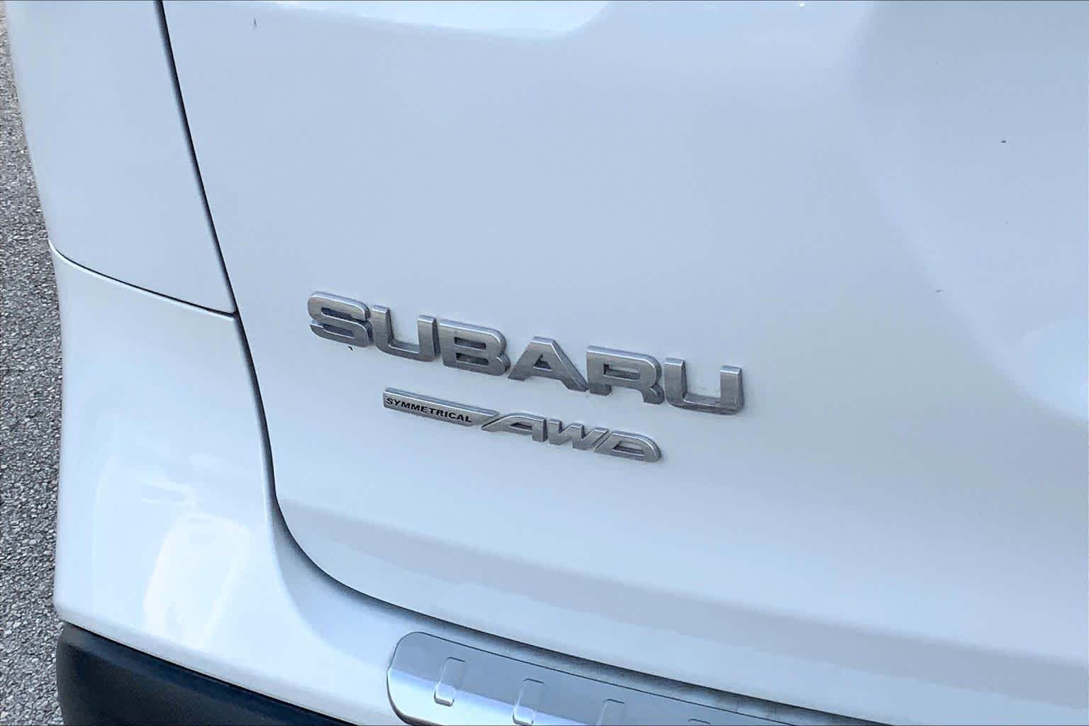 Used 2023 Crystal White Pearl Subaru Touring image 28