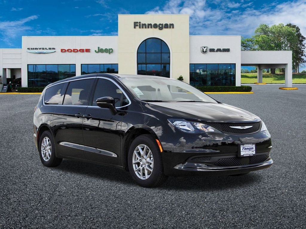 2025 Chrysler Voyager LX's photo