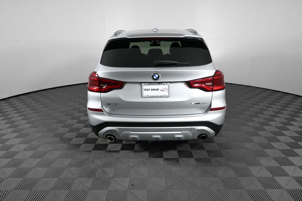 Used 2019 Silver BMW sDrive30i image 27