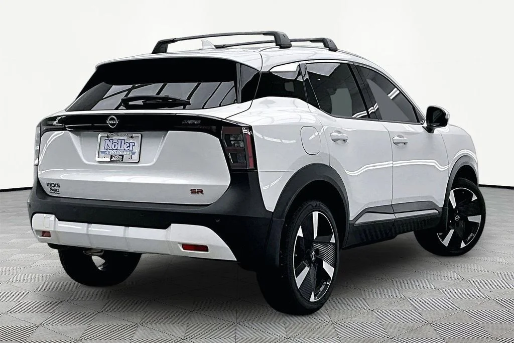 Certified 2025 Nissan Kicks SR with VIN 3N8AP6DA4SL417167 for sale in Kansas City