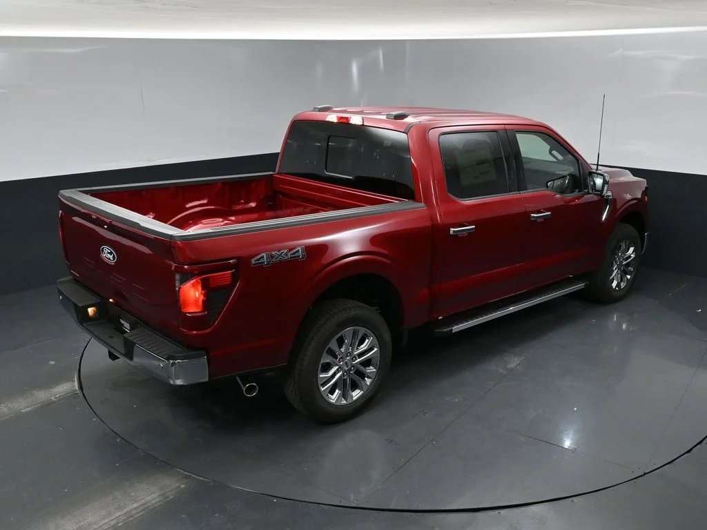 New 2026 Ruby Red Metallic Ford XLT image 35