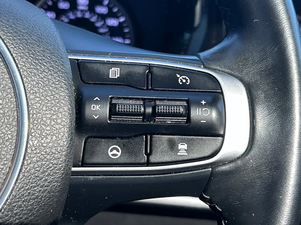 Certified Used 2024 Glacial White Pearl Kia GT-Line image 29