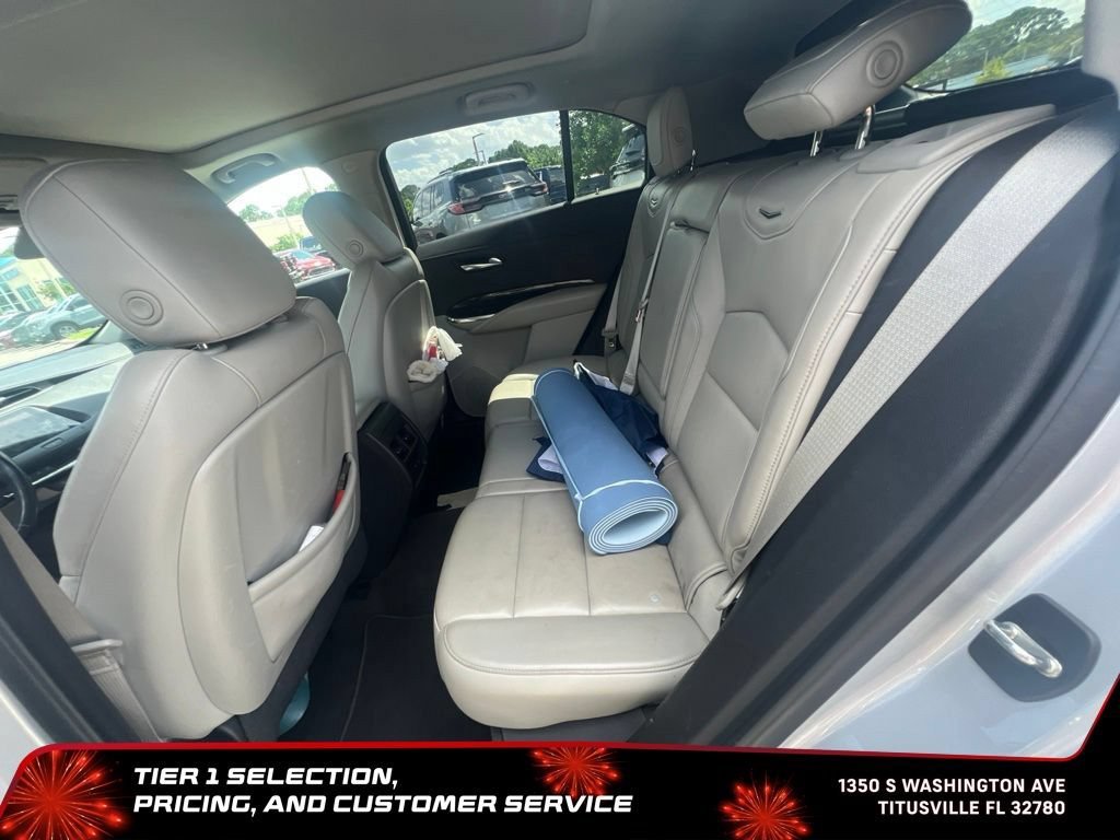 Used 2019 RADIANT SILVER METALLIC Cadillac FWD Premium Luxury image 10