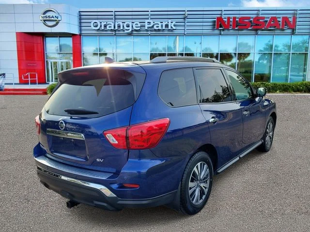 Used 2020 Blue Nissan SV image 2