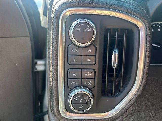 Used 2020 Silver GMC SLT image 15