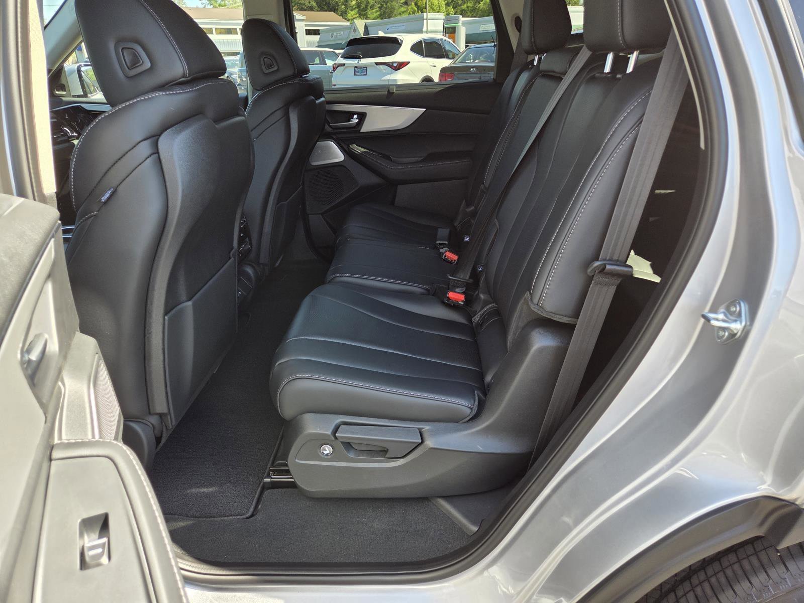 New 2026 Solar Silver Metallic Acura w/Technology Package AWD image 10