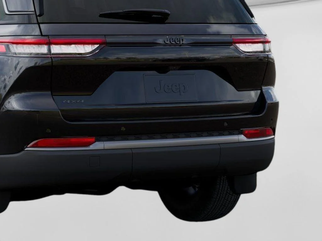 New 2026 Black Jeep Laredo Altitude image 13