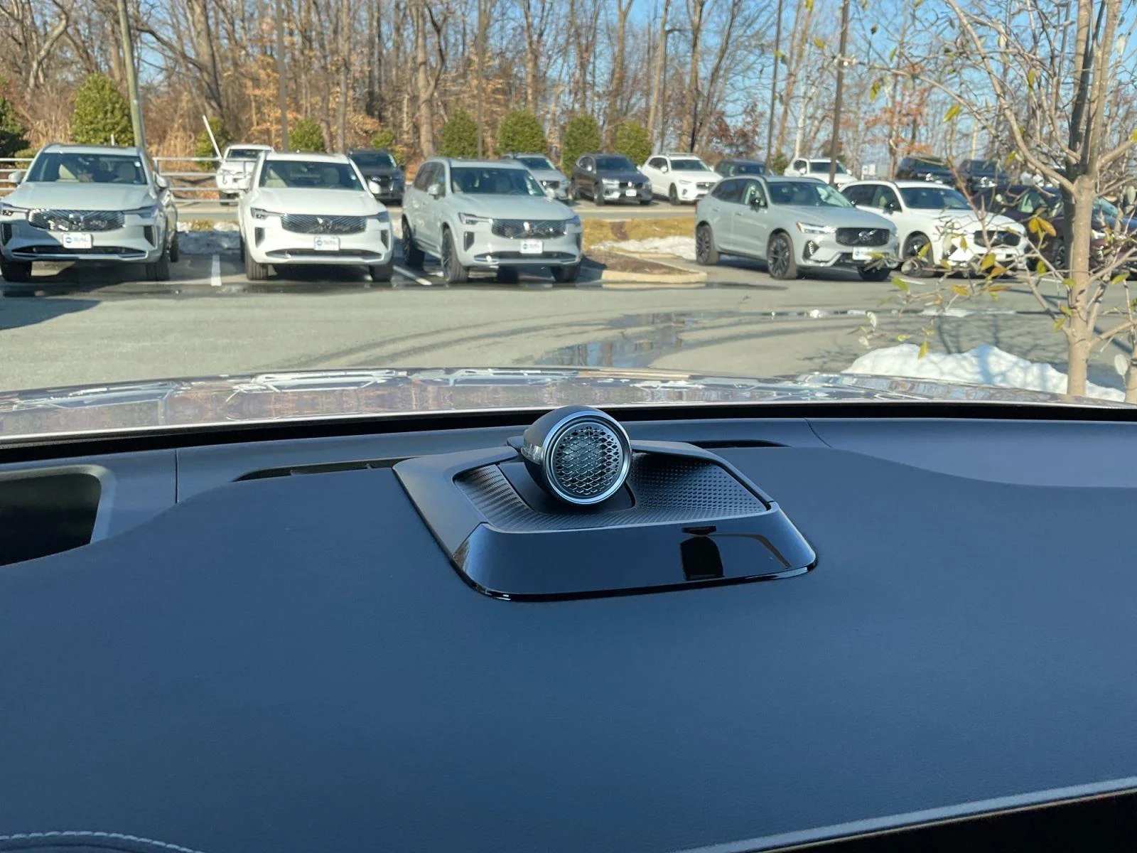 New 2026 Aurora Silver Volvo Ultra image 28