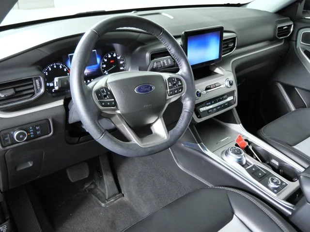 Certified Used 2023 White Ford XLT image 3