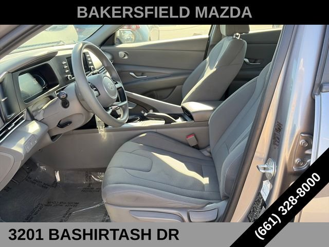 Used 2024 Silver Hyundai SE image 19