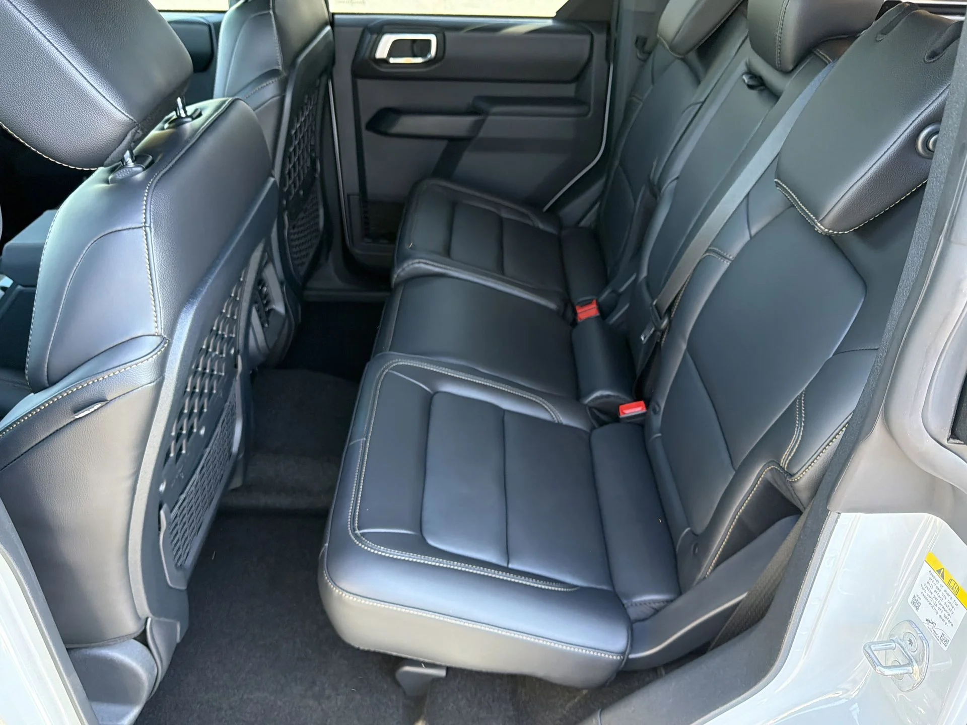 New 2026 Avalanche Gray Ford Badlands® image 23
