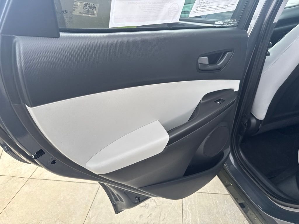 2023 Hyundai Kona SEL - Photo 23