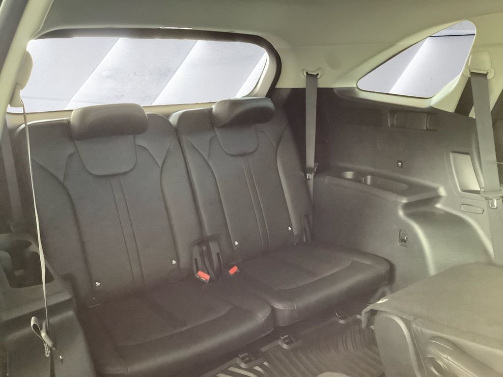 Used 2026 Green Kia X-Line EX image 16