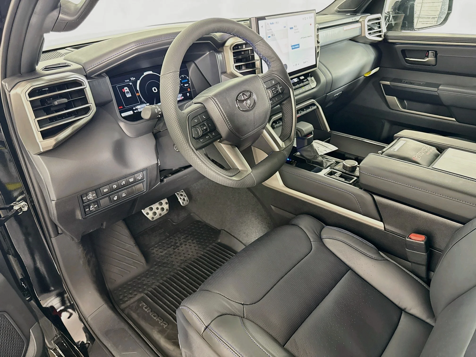 New 2026 Midnight Black Metallic Toyota Platinum Hybrid image 9