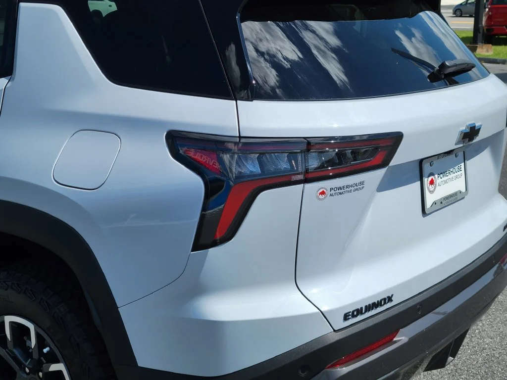 New 2026 Polar White Tricoat Chevrolet ACTIV image 12