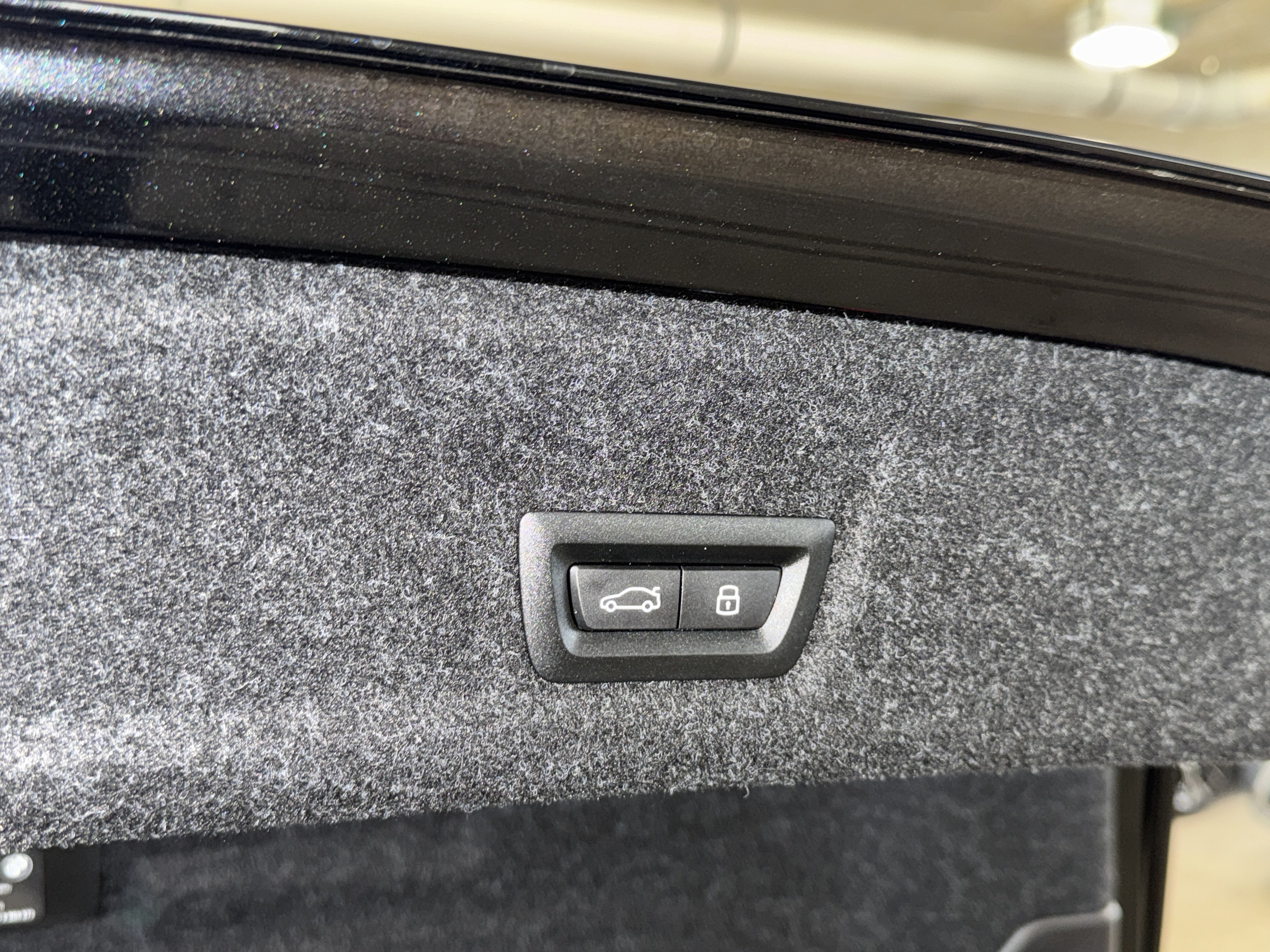 Used 2025 Black Sapphire Metallic BMW 330i image 10