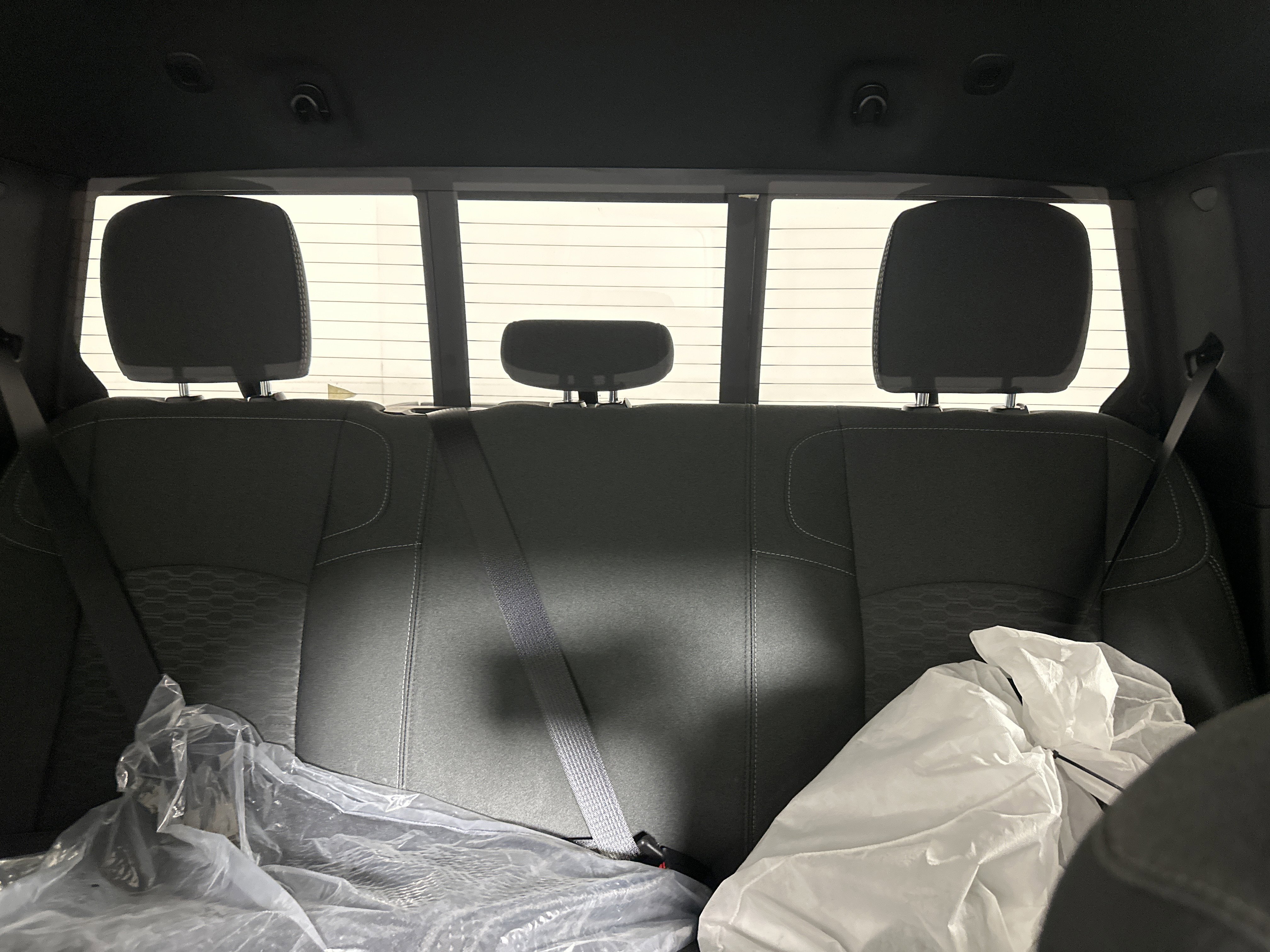 New 2026 Bright White Clear-Coat Exterior Paint RAM Tradesman image 24