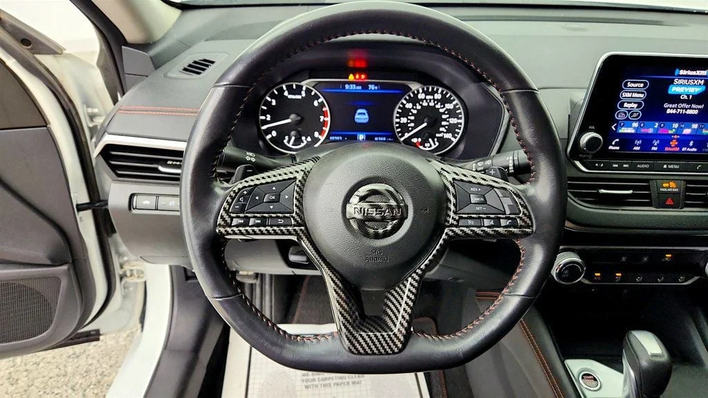 Used 2022 Pearl White Tricoat Nissan 2.5 SR Sedan image 13
