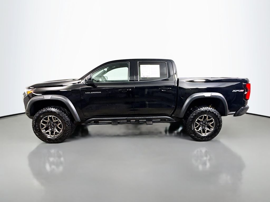Used 2025 Black Chevrolet 4WD ZR2 image 4