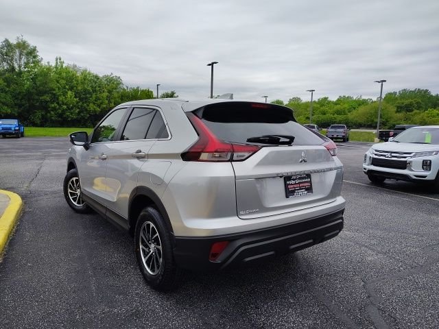New 2026 Gray Mitsubishi ES image 5