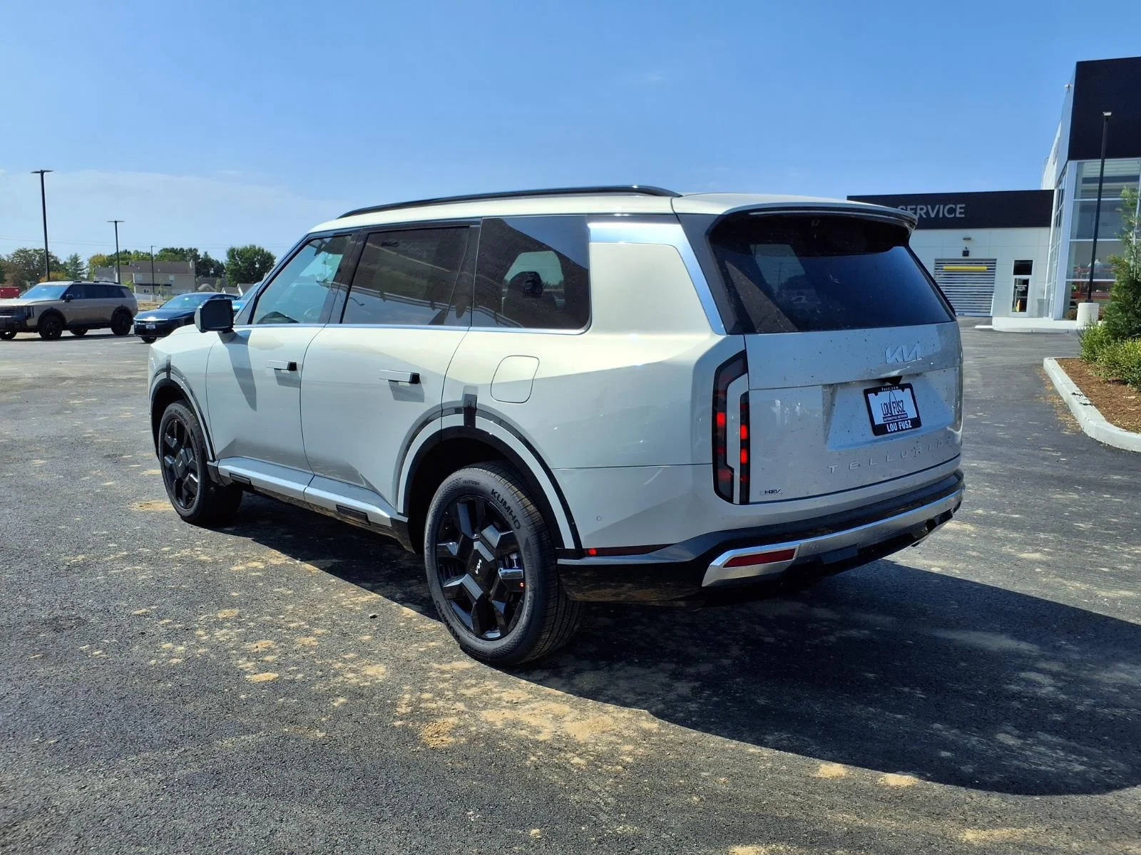 New 2027 Ivory Silver Kia SX-Prestige image 15