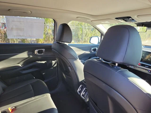 New 2026 Glacial White Pearl Kia S image 28