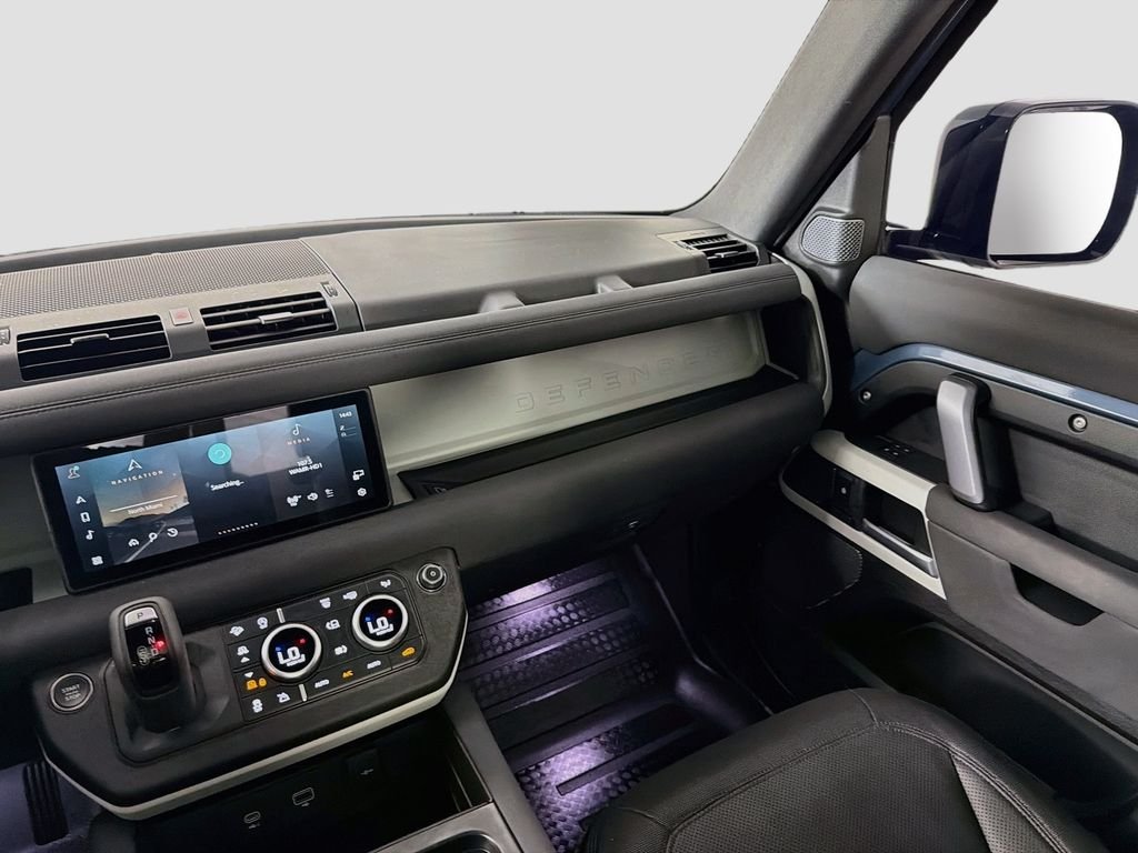 Certified Used 2023 Blue Land Rover X-Dynamic SE image 25