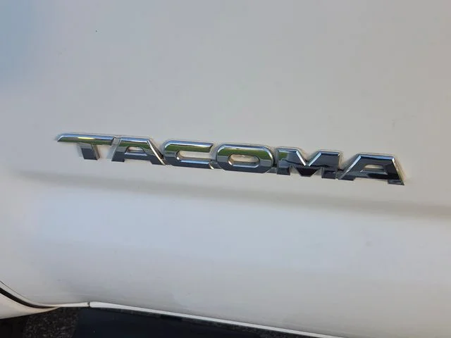 Used 2012 White Toyota PreRunner image 5