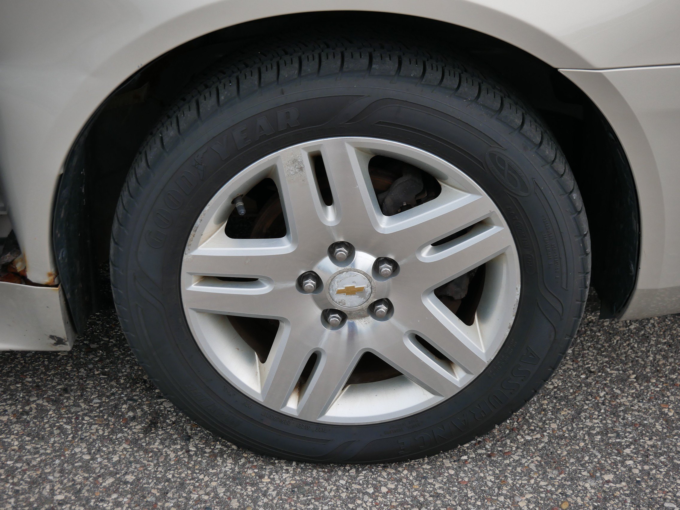 Used 2012 Gold Mist Metallic Chevrolet LT Fleet image 9