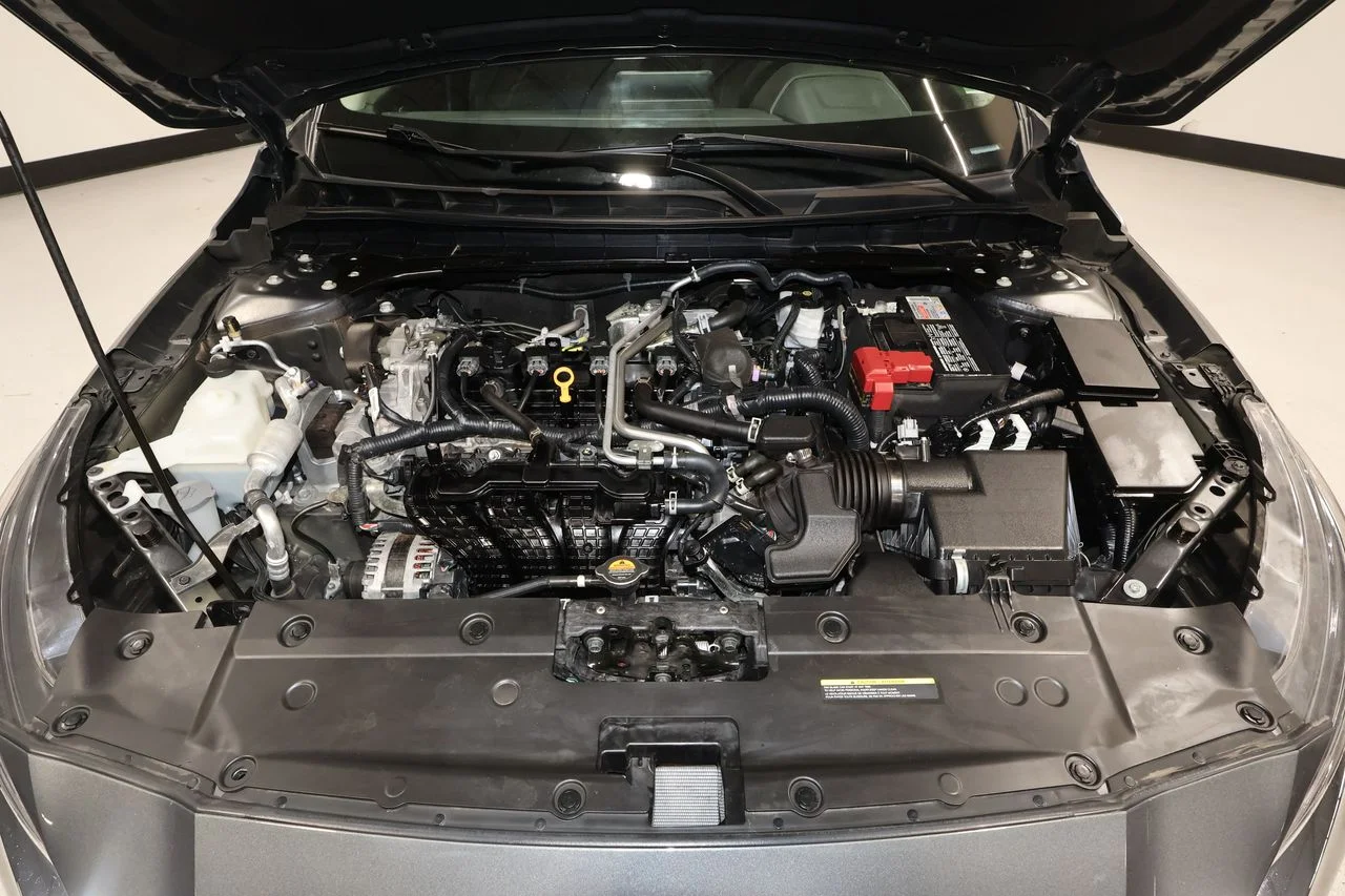 Used 2025 Gray Nissan 2.5 SV image 28