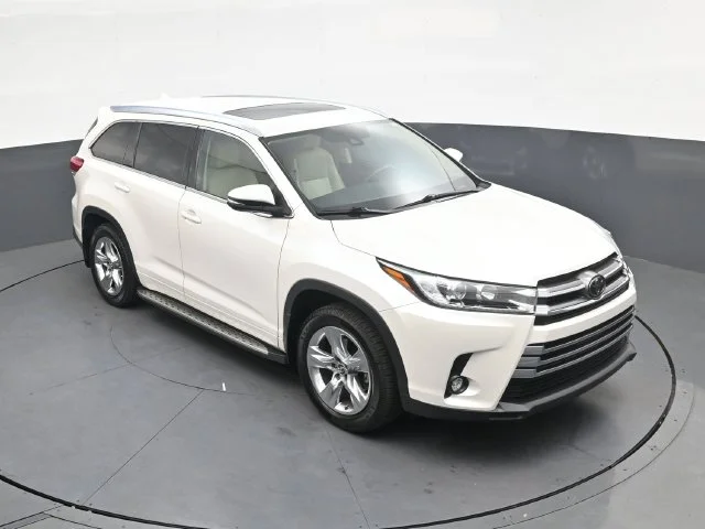 Used 2018 White Toyota Limited image 25