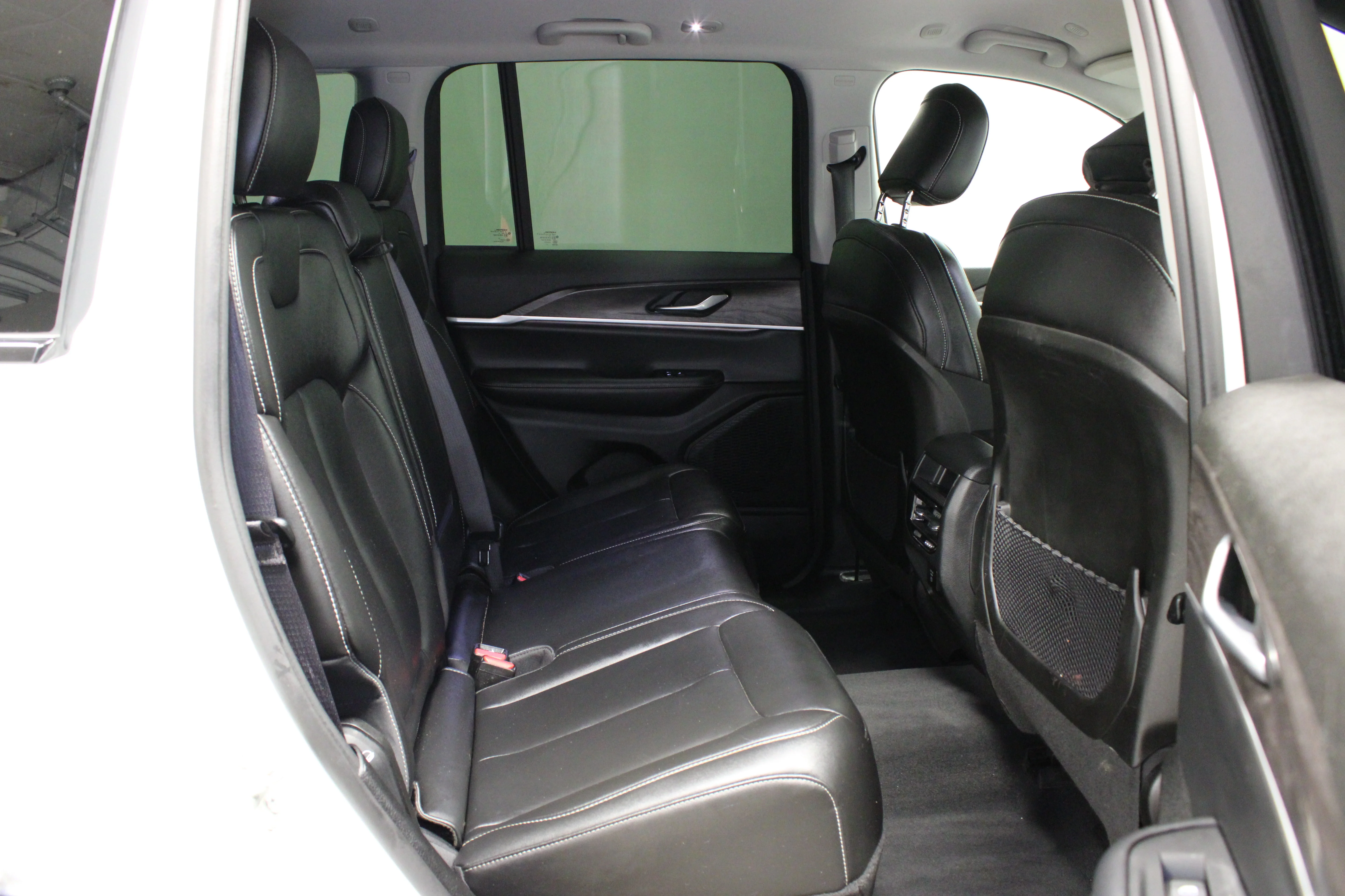 Used 2023 Bright White Clearcoat Jeep Limited image 15