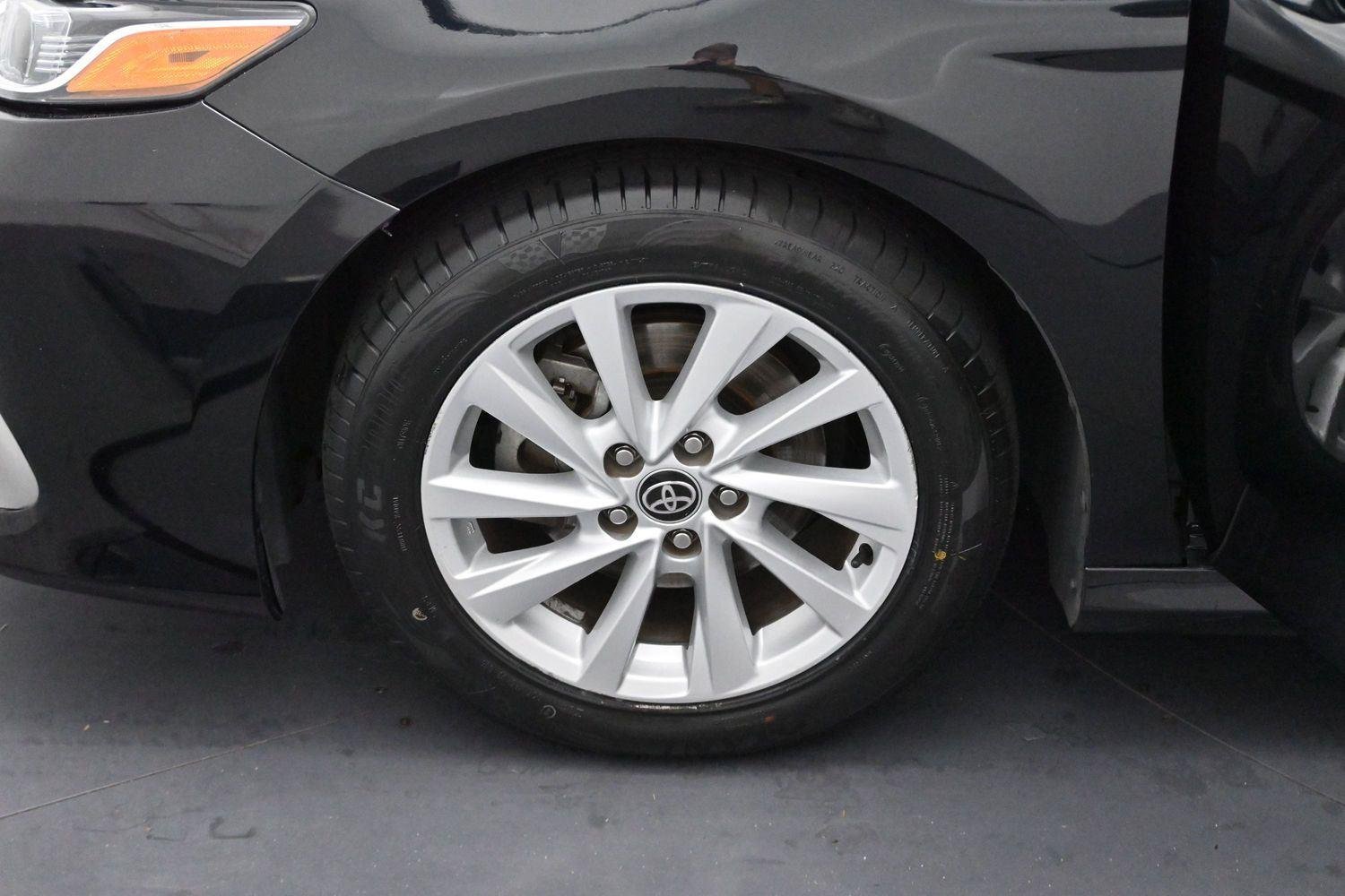 Used 2022 Midnight Black Metallic Toyota LE image 29