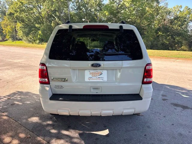 Used 2010 Beige Ford XLT image 6
