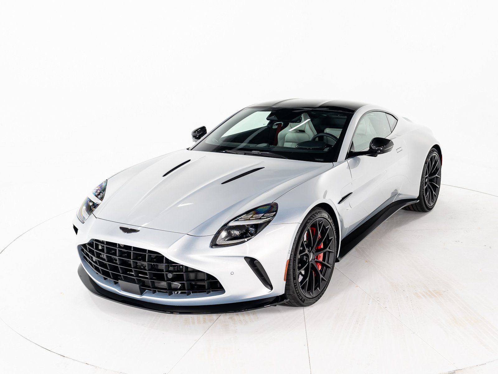 2025 Aston Martin Vantage