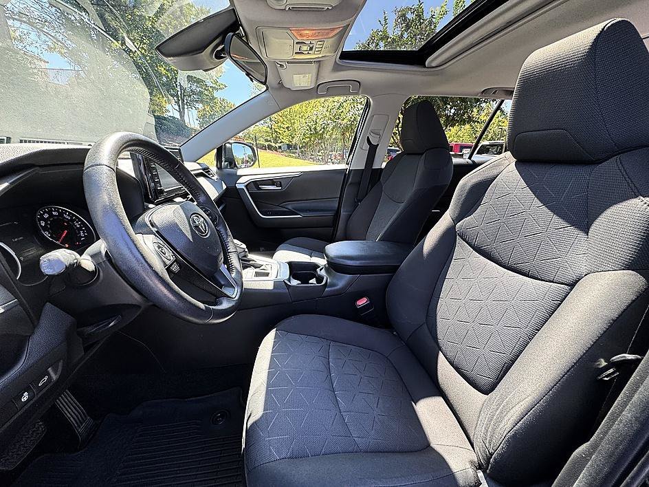Used 2020 Midnight Black Metallic Toyota XLE image 11