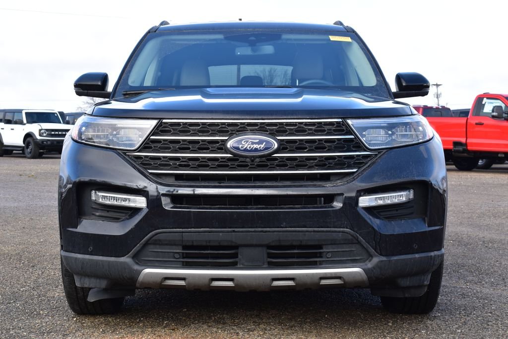 Used 2023 Ford Explorer XLT with VIN 1FMSK8DH0PGB54917 for sale in Kansas City