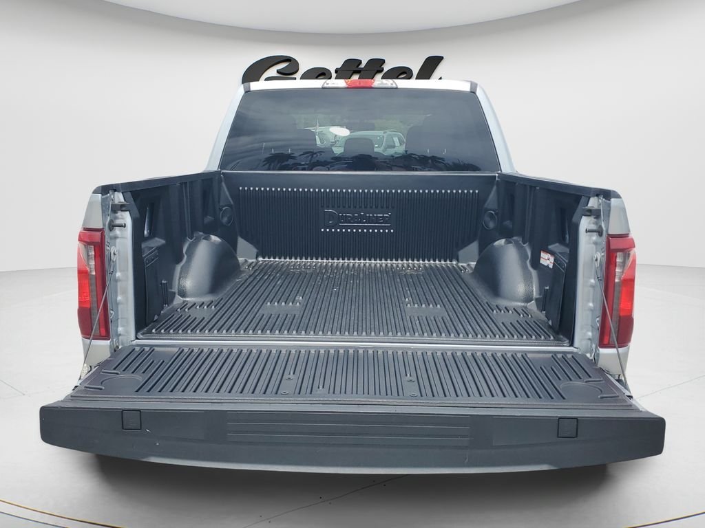 Used 2024 Silver Ford XLT image 9