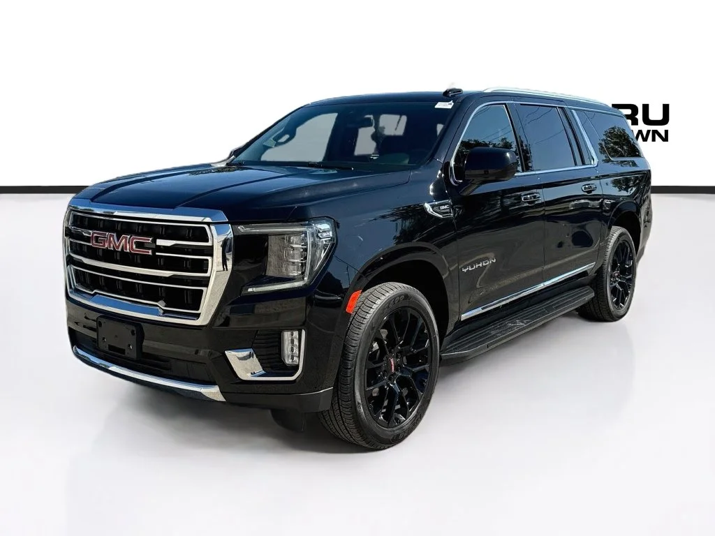Used 2023 Black GMC SLT image 3