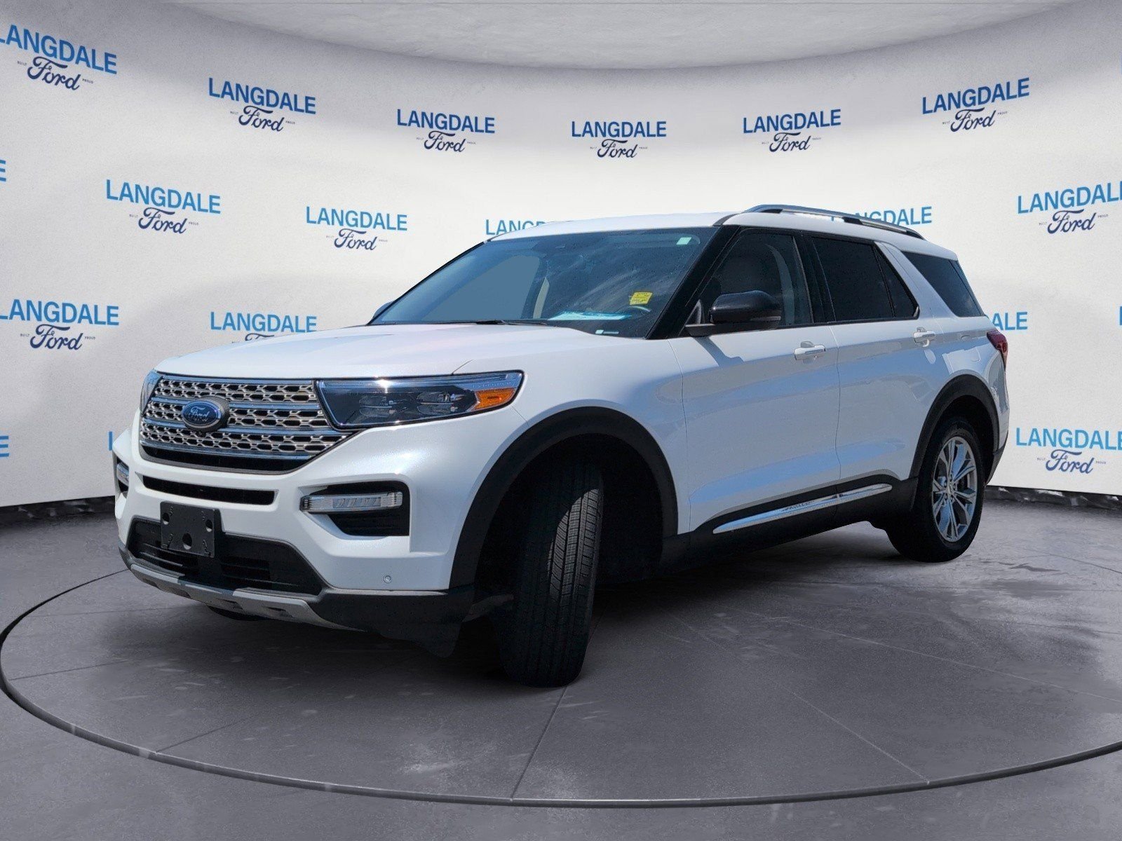 Used 2021 White Metallic Ford Limited image 11