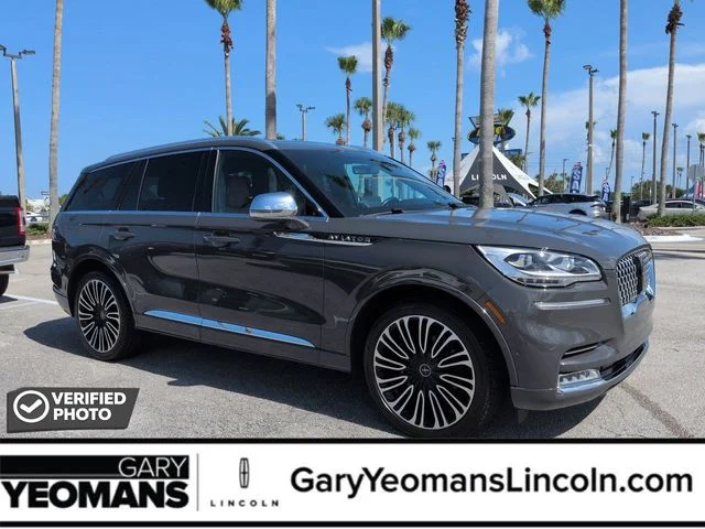 Used 2022 Dark Gray Metallic Lincoln Black Label image 1