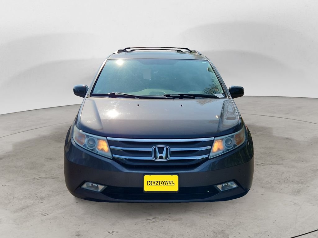 Used 2013  Honda Touring image 2