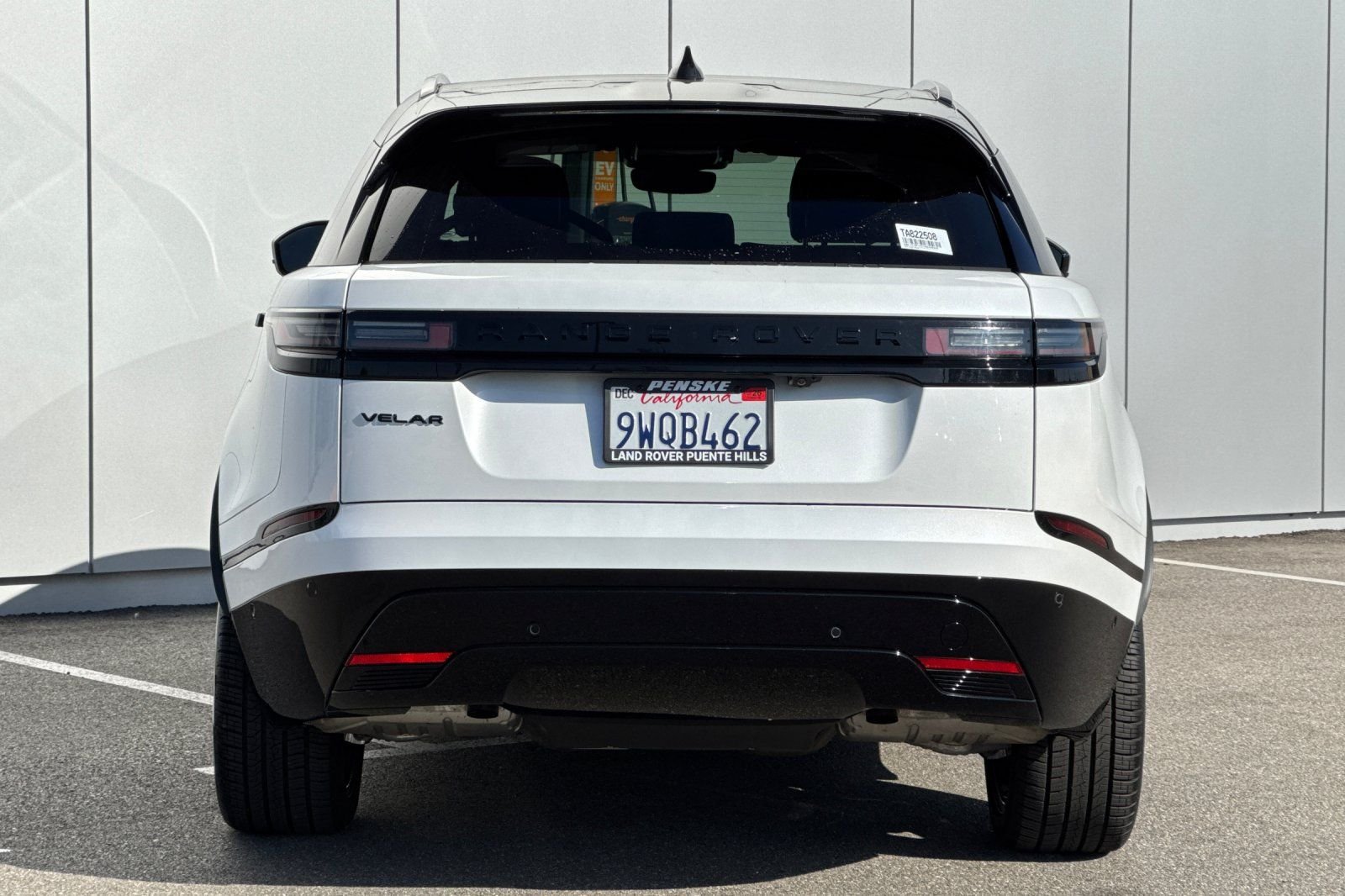 Certified Used 2026 White Land Rover Dynamic SE image 4