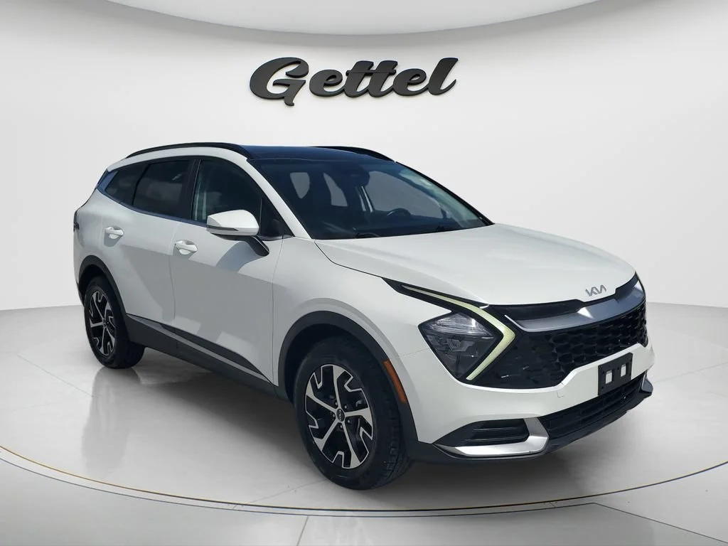Used 2023 White Kia EX image 3