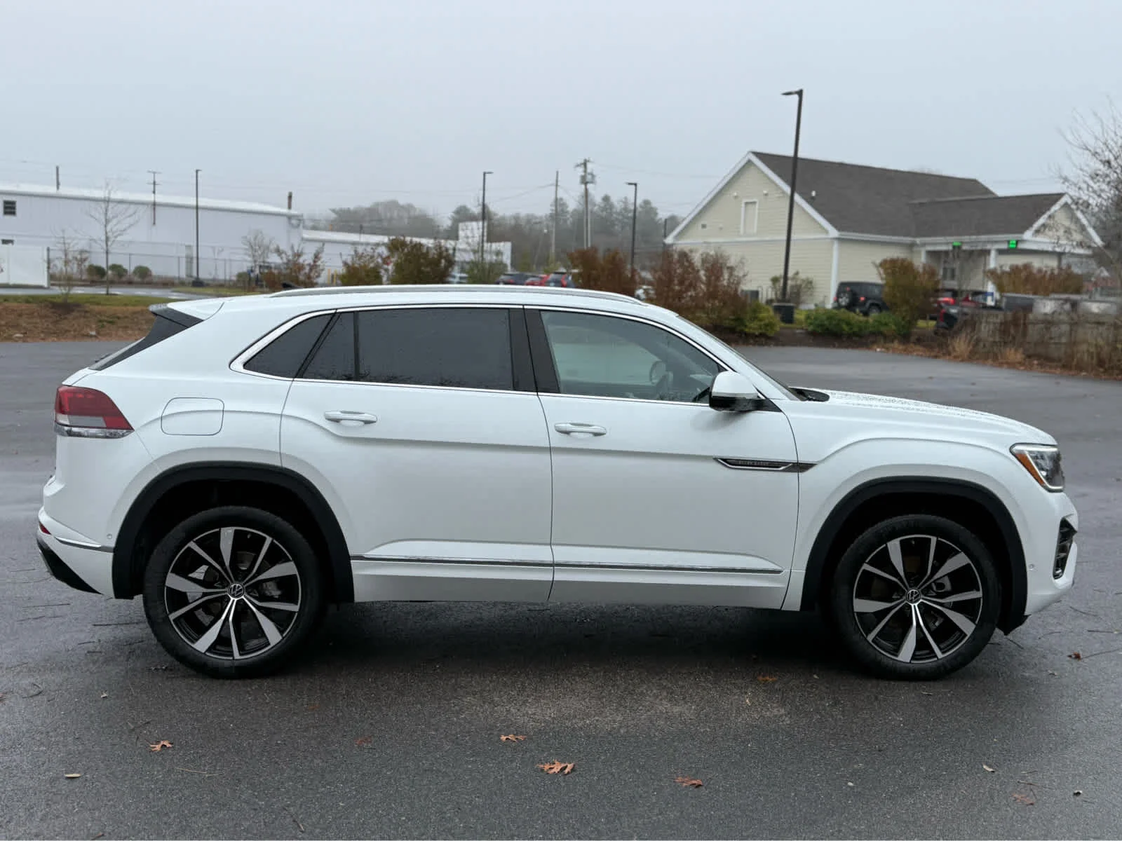 2026 Volkswagen Atlas Cross Sport SEL Premium R-LINE - Photo 8