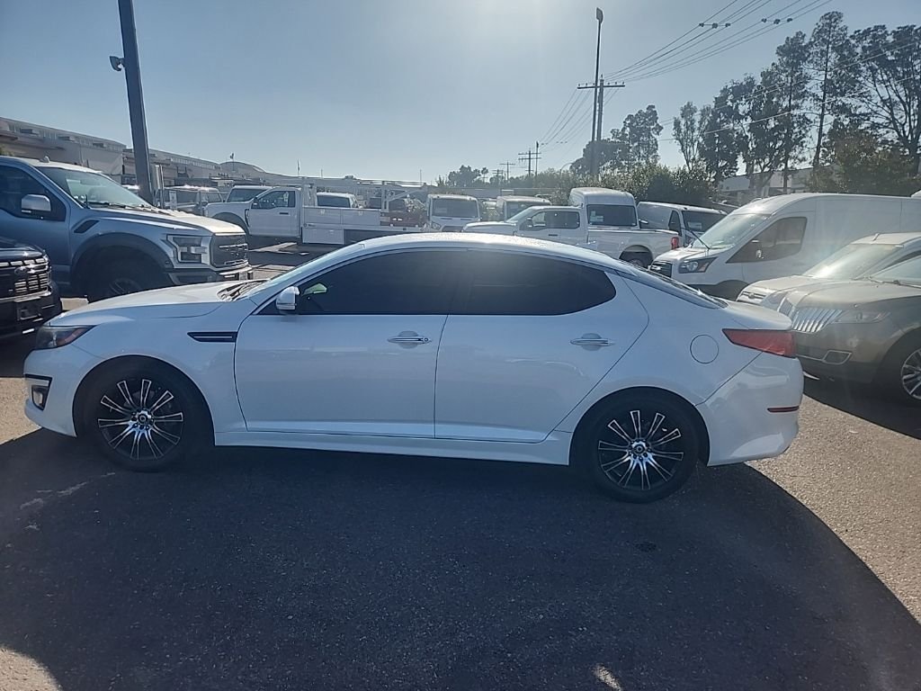 Used 2015 Snow White Pearl Kia EX image 10