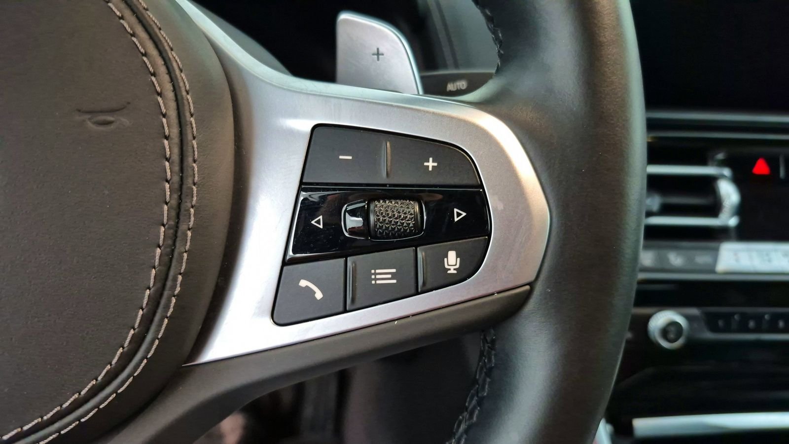 Used 2025 Black BMW 840i image 26