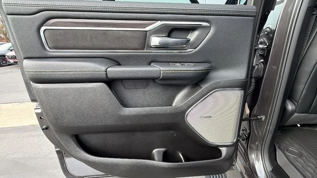 New 2026 Granite Crystal Metallic Clear-Coat Exterior Paint RAM Laramie image 14