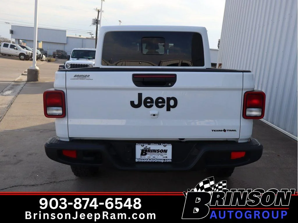 New 2026 Bright White Clearcoat Jeep Texas Trail image 4