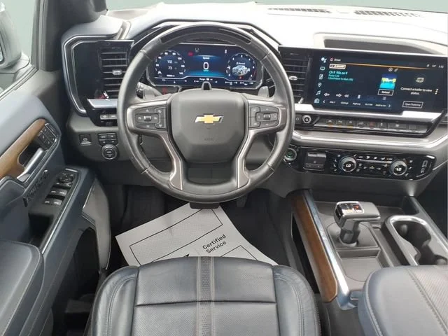 Used 2024 Iridescent Pearl Tricoat Chevrolet High Country image 4
